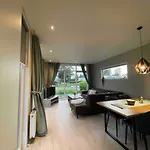 Appartement Luxus Cube In Lathum, Naehe Arnheim
