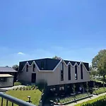 Appartement Luxus Cube In Lathum, Naehe Arnheim