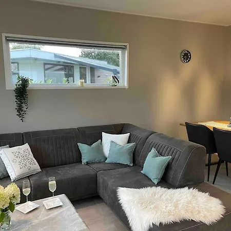 Appartement Luxus Cube In Lathum, Naehe Arnheim
